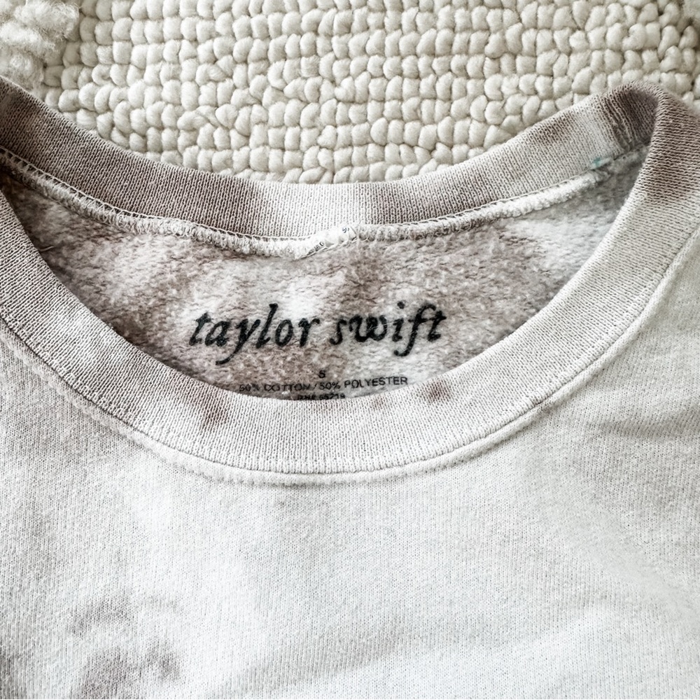 Taylor Swift Folklore Sweatshirt - Size S - Picture 2 of 2